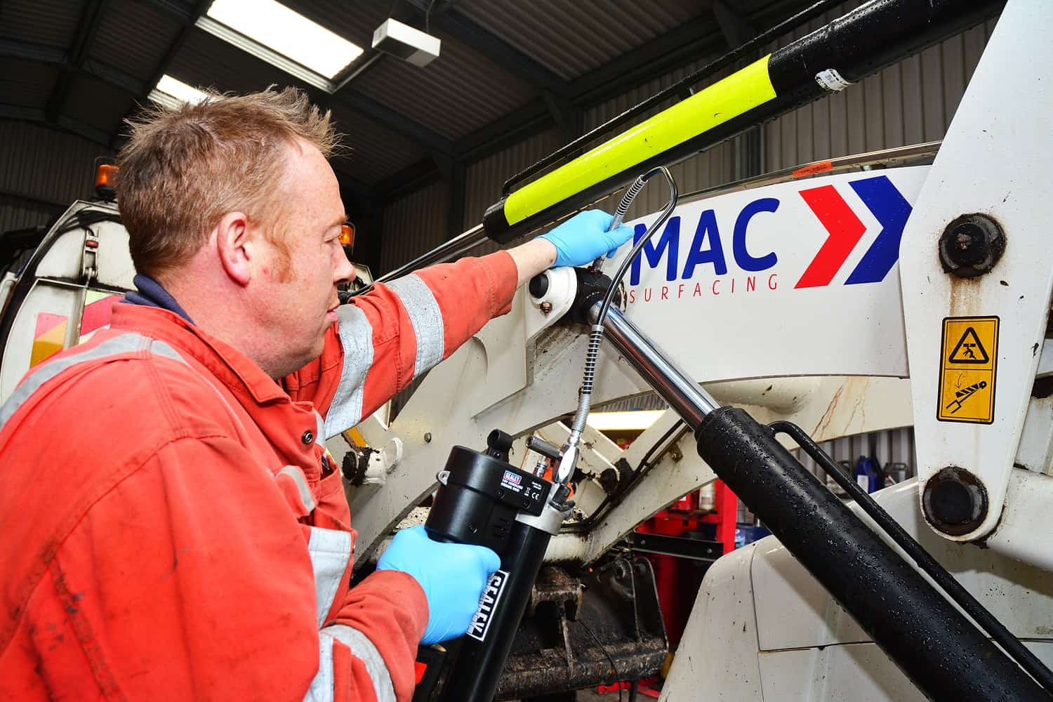 MAC paver working on site