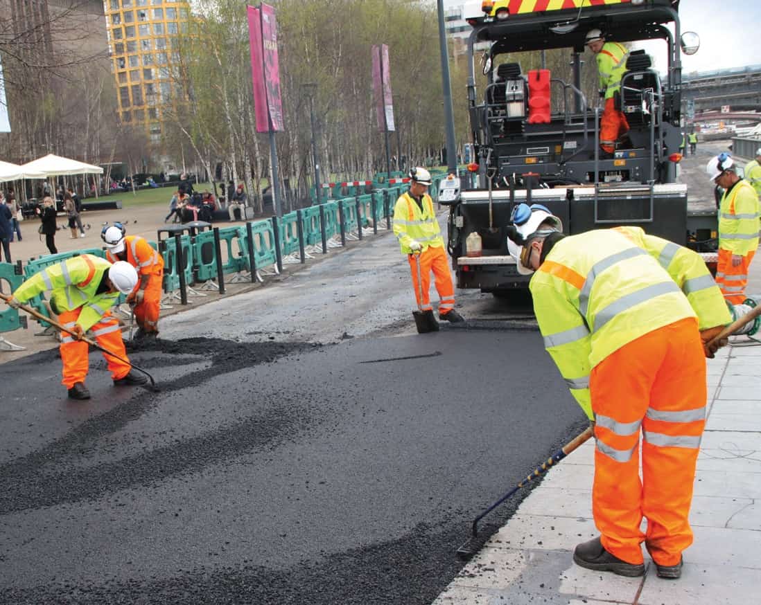 MAC surfacing operatives working as a gang