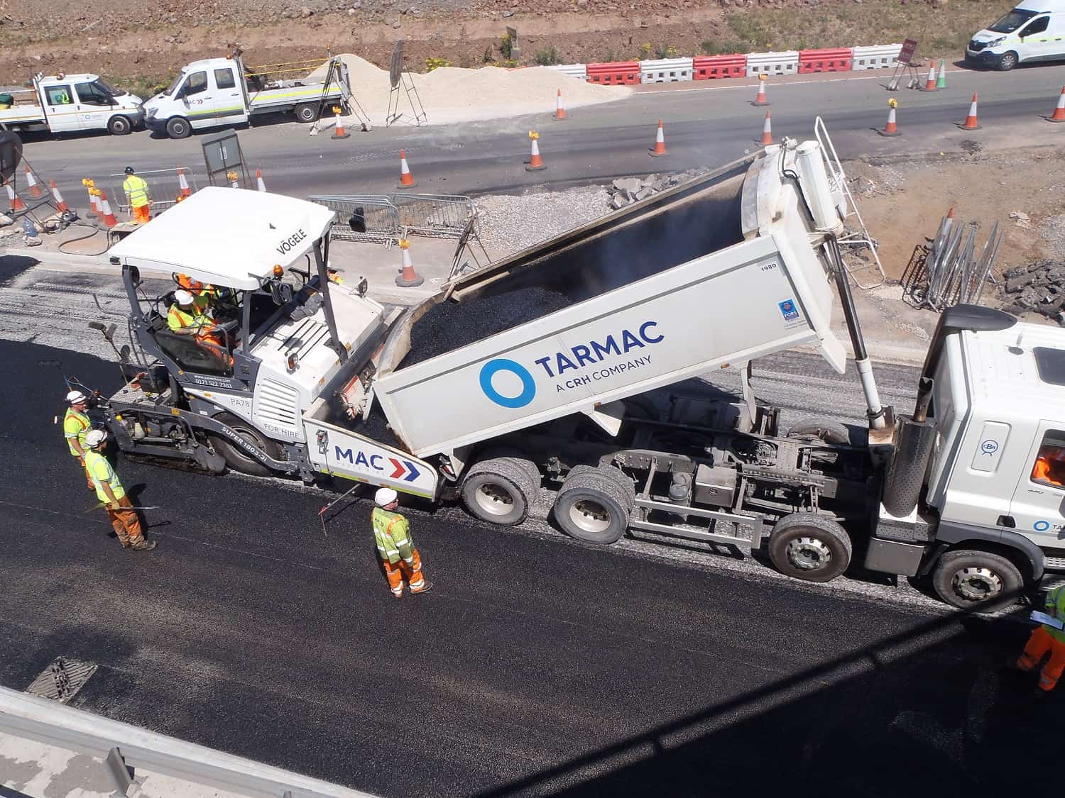 How to choose a reliable surfacing contractor: the checklist to use before you sign