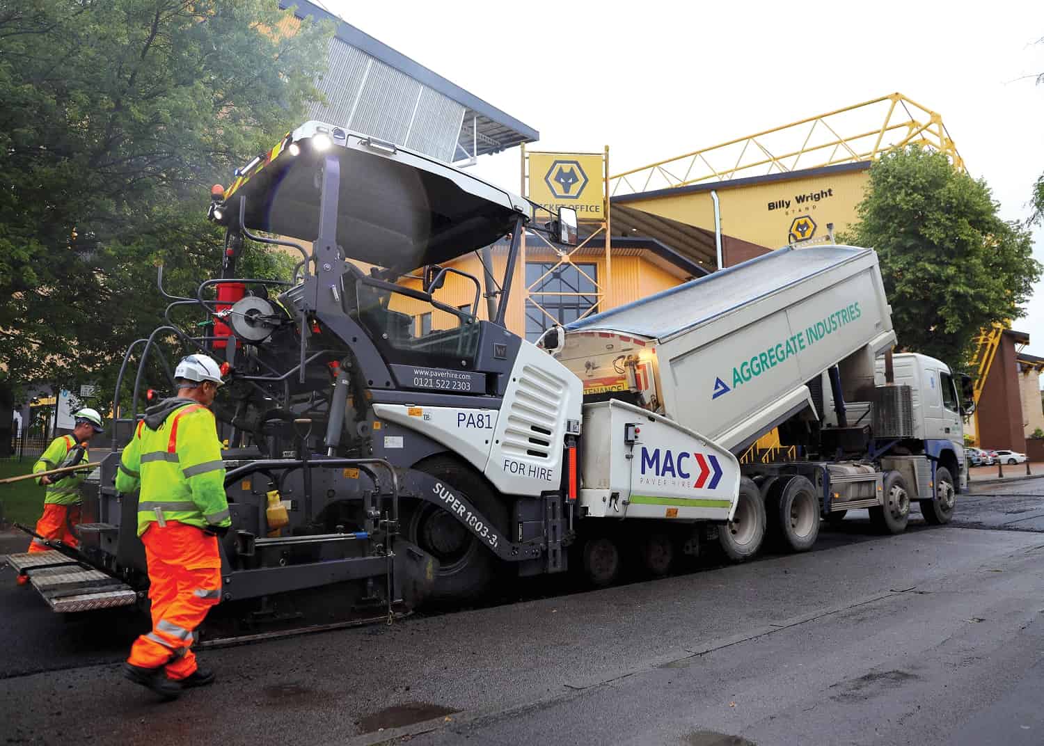 Operated paver hire explained: how to choose the right paver and crew