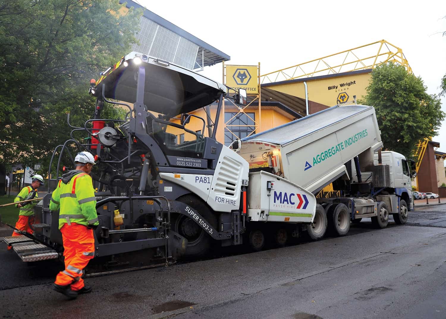 Operated paver hire explained: how to choose the right paver and crew