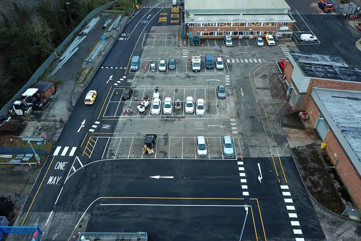 What affects the cost of commercial car park resurfacing