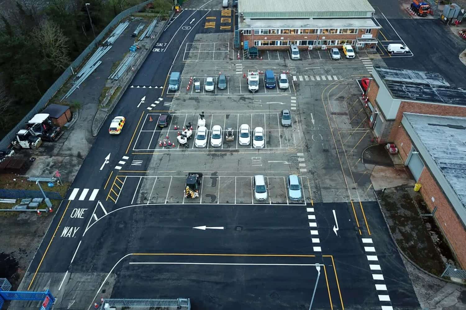 What affects the cost of commercial car park resurfacing